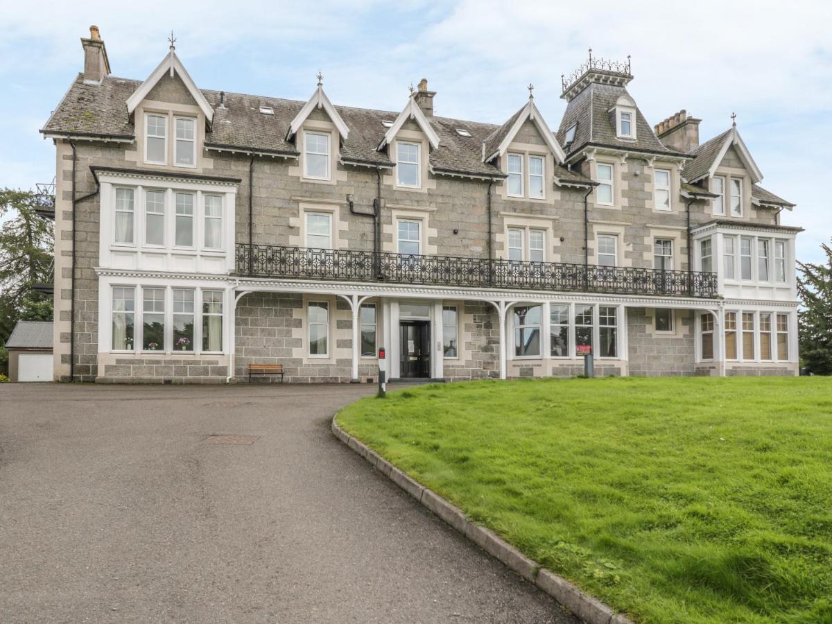 10 Monarch Country Apartments Newtonmore Buitenkant foto